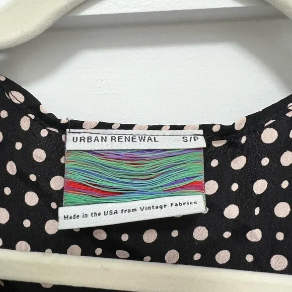 Urban Outfitters Polka Dot Tie Crop Top - Picture 4 of 4